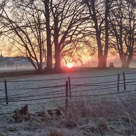 Le Maissin 1876 Bed & Breakfast 3*